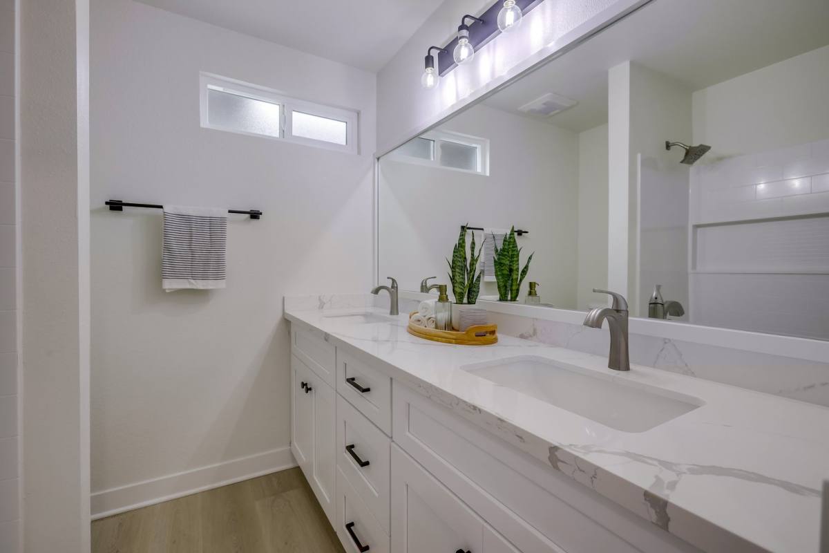 Apartment for rent at 2611 W Baylor Circle, Anaheim, CA 92801