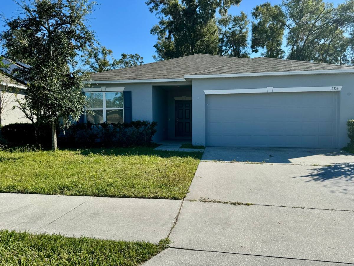 House for rent at 286 E Fiesta Key Loop, Deland, FL 32720