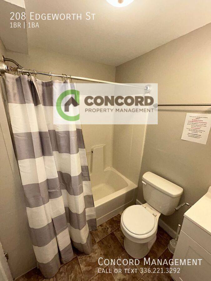 Apartment for rent at 208 Edgeworth St, High Point, NC 27262