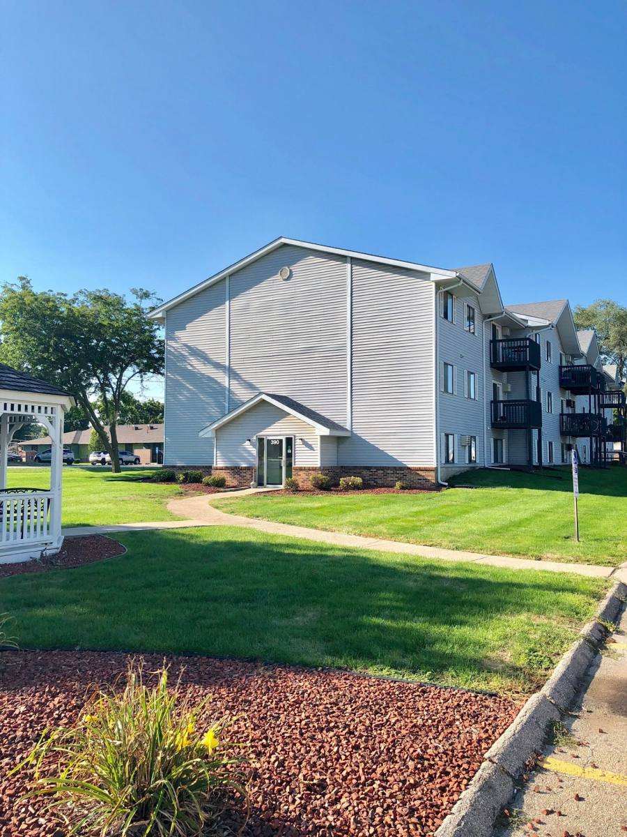 Apartment for rent at 395 4th St, Waukee, IA 50263