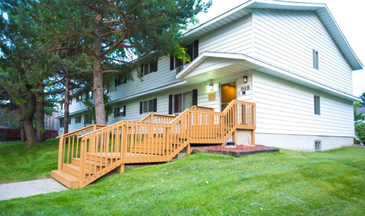 Apartment for rent at 918 920 Gould St, La Crosse, WI 54603