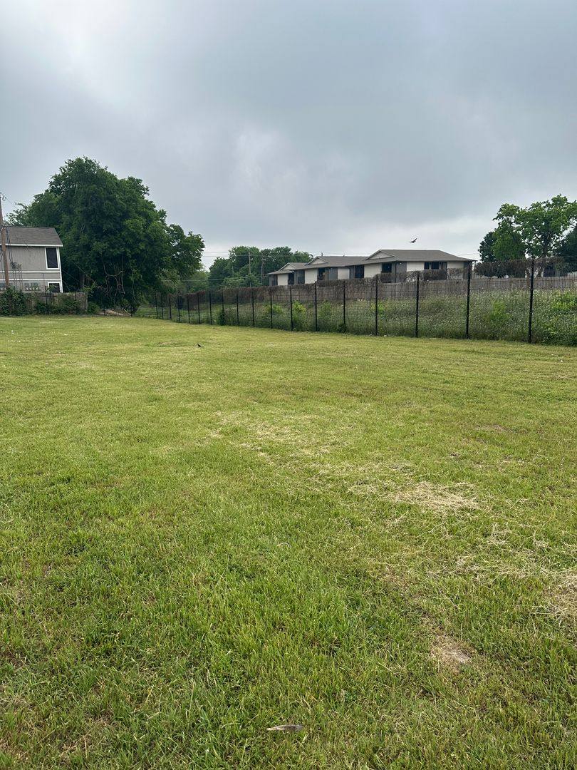 Apartment for rent at 9133 N Gate Blvd, Austin, TX 78758