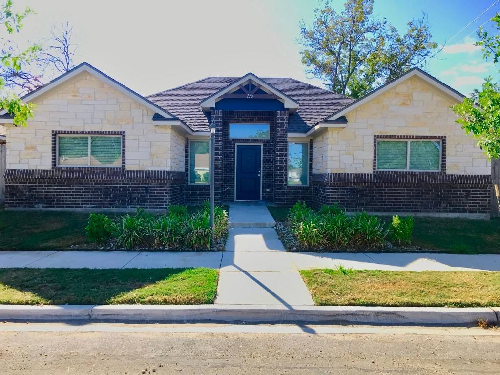 House for rent at 220 Church Ave, Waco, TX 76706