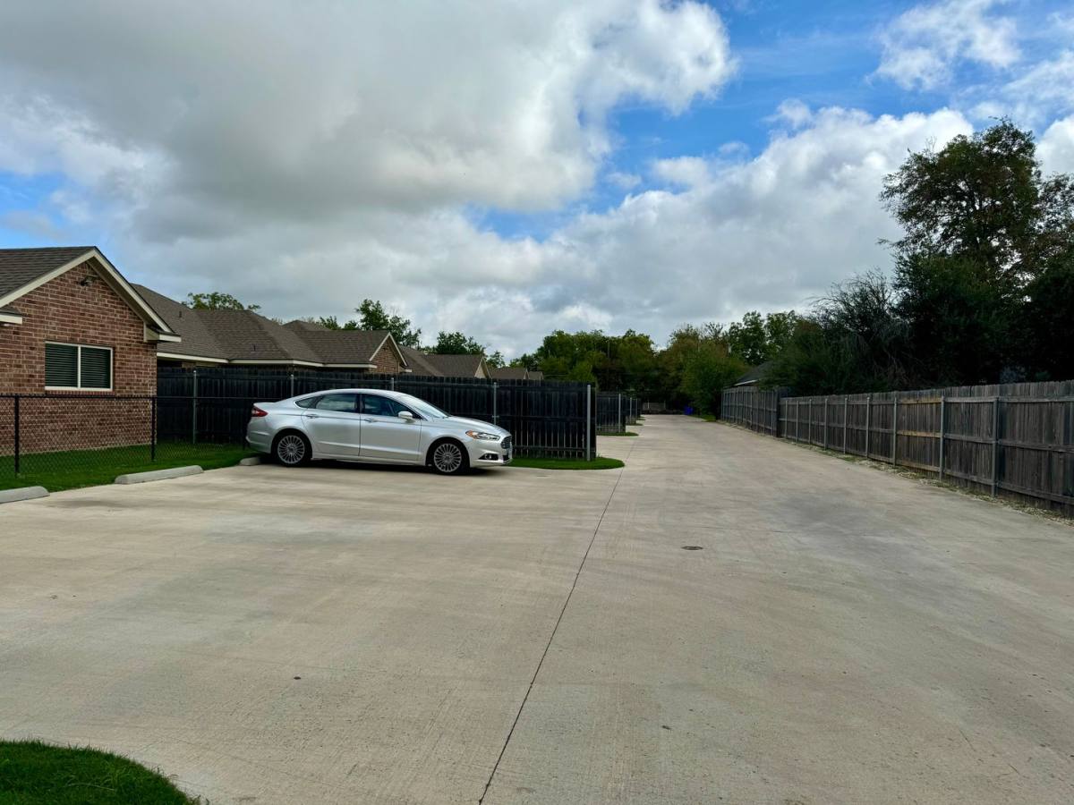 House for rent at 220 Church Ave, Waco, TX 76706
