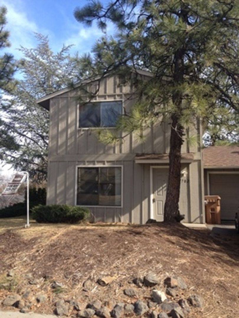 Apartment for rent at 2702 E 31st, Spokane, WA 99223