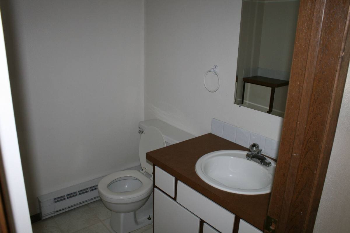 Apartment for rent at 2702 E 31st, Spokane, WA 99223