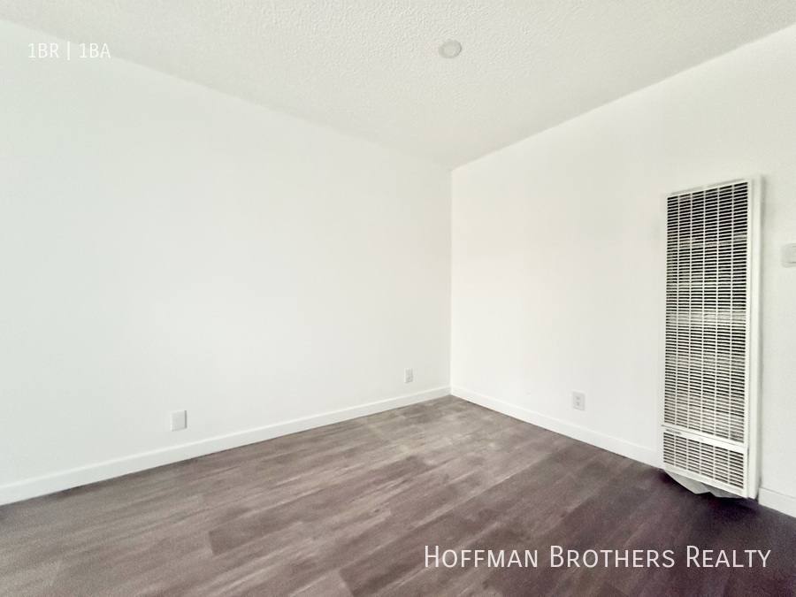 Apartment for rent at 2627 Brighton Ave #3, Los Angeles, CA 90018