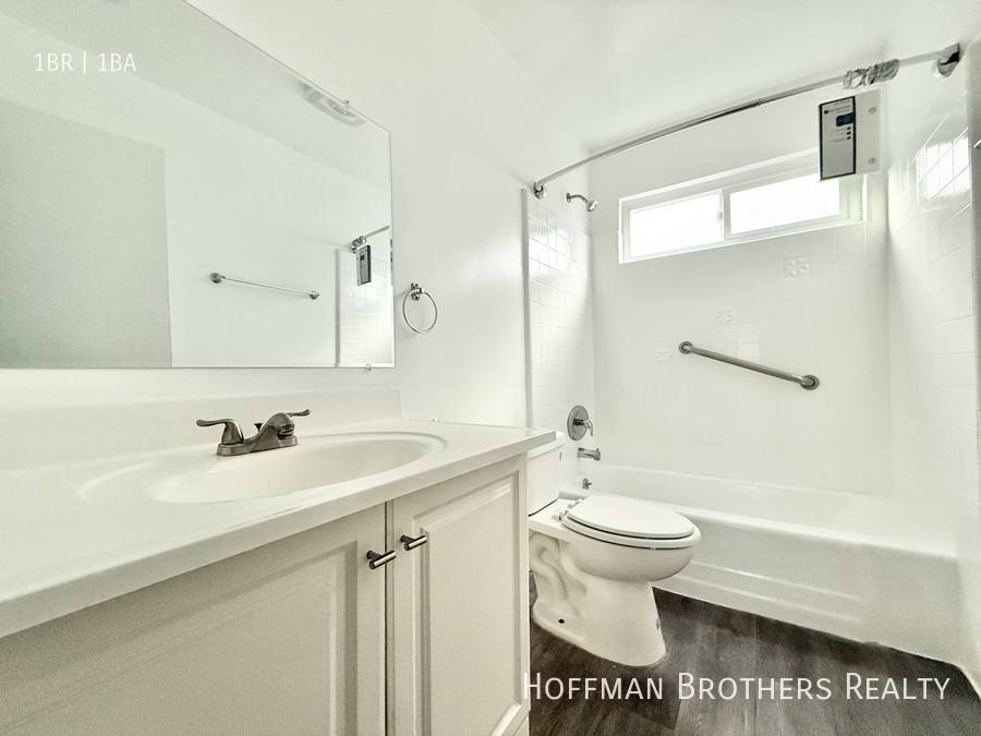 Apartment for rent at 2627 Brighton Ave #3, Los Angeles, CA 90018