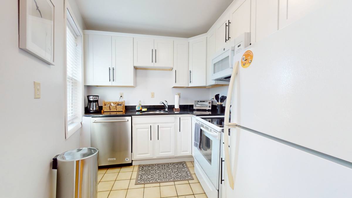 Apartment for rent at 1004 Tremont St #2, Roxbury Crossing, MA 02120