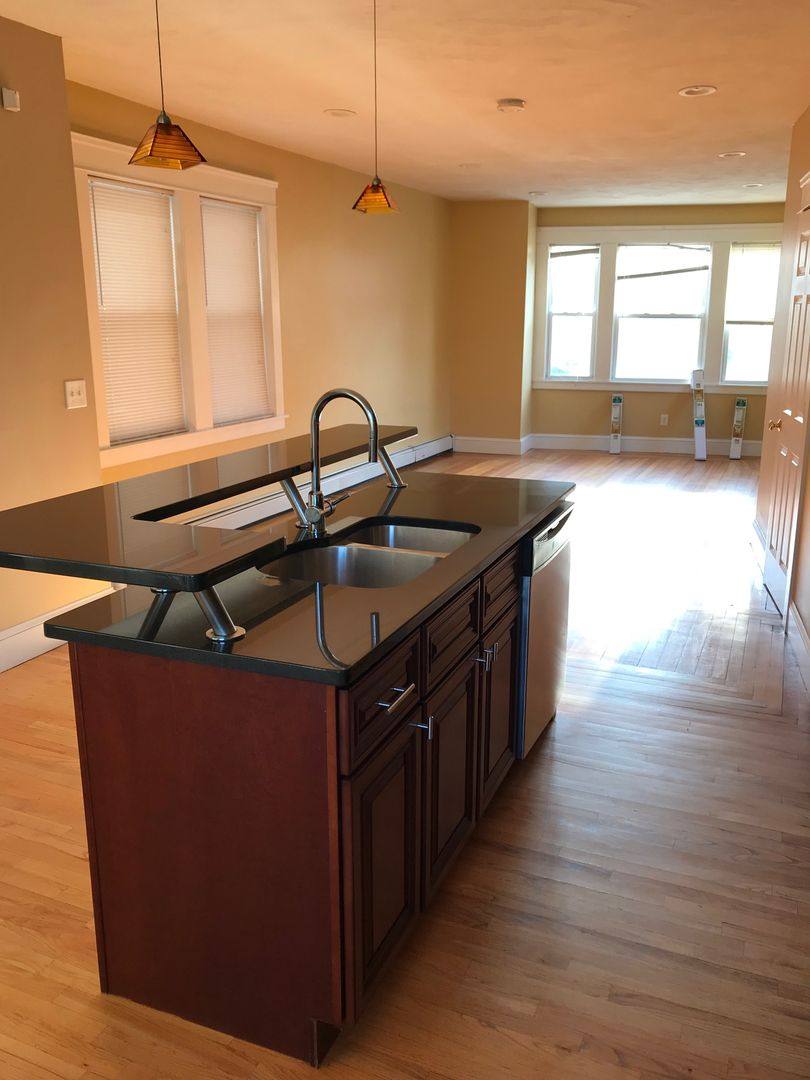 Apartment for rent at 98 Knight St, Providence, RI 02909