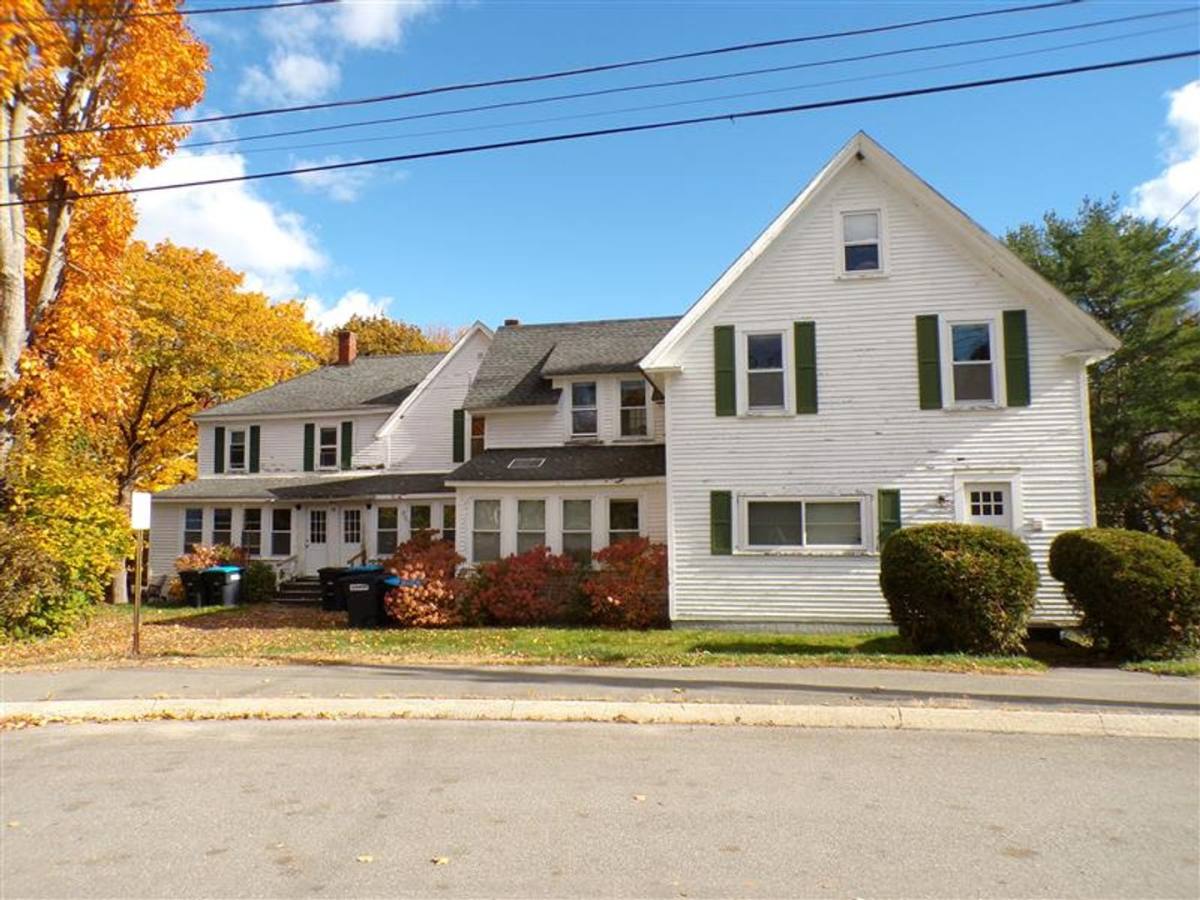 Apartment for rent at 14-16 Hamlin St, Orono, ME 04473