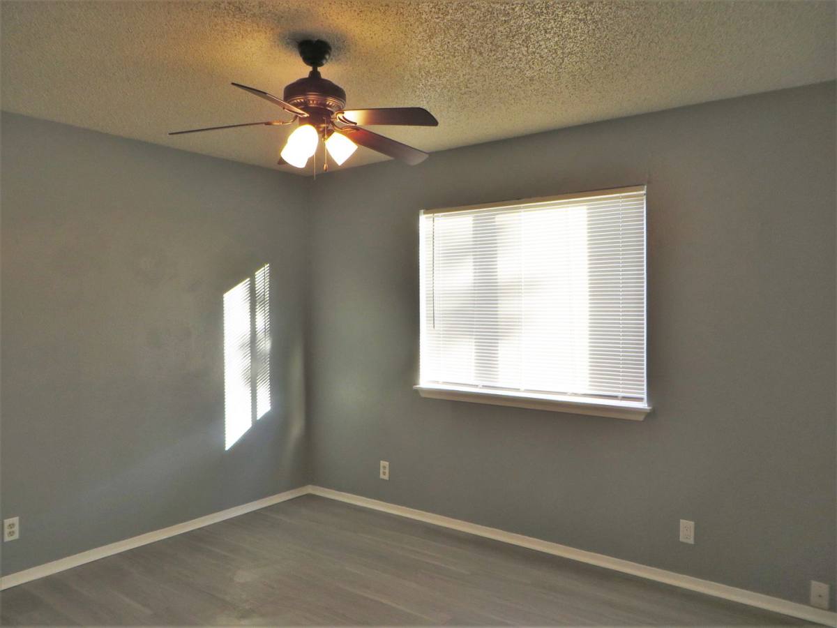 Apartment for rent at 409 E Janis Dr, Georgetown, TX 78628