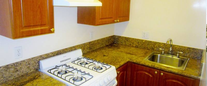 Apartment for rent at 1102 W 29th St, Los Angeles, CA 90007