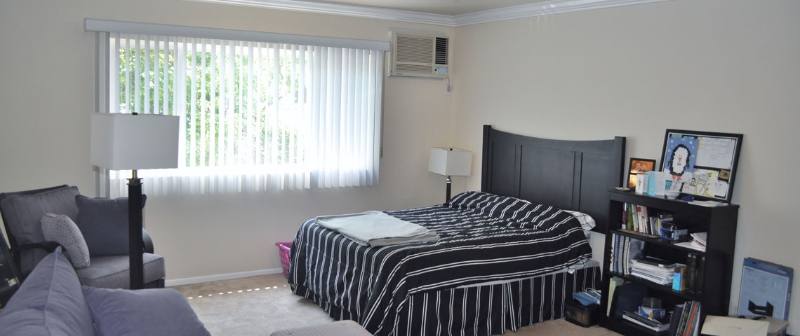 Apartment for rent at 1102 W 29th St, Los Angeles, CA 90007