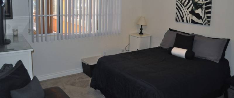 Apartment for rent at 1102 W 29th St, Los Angeles, CA 90007