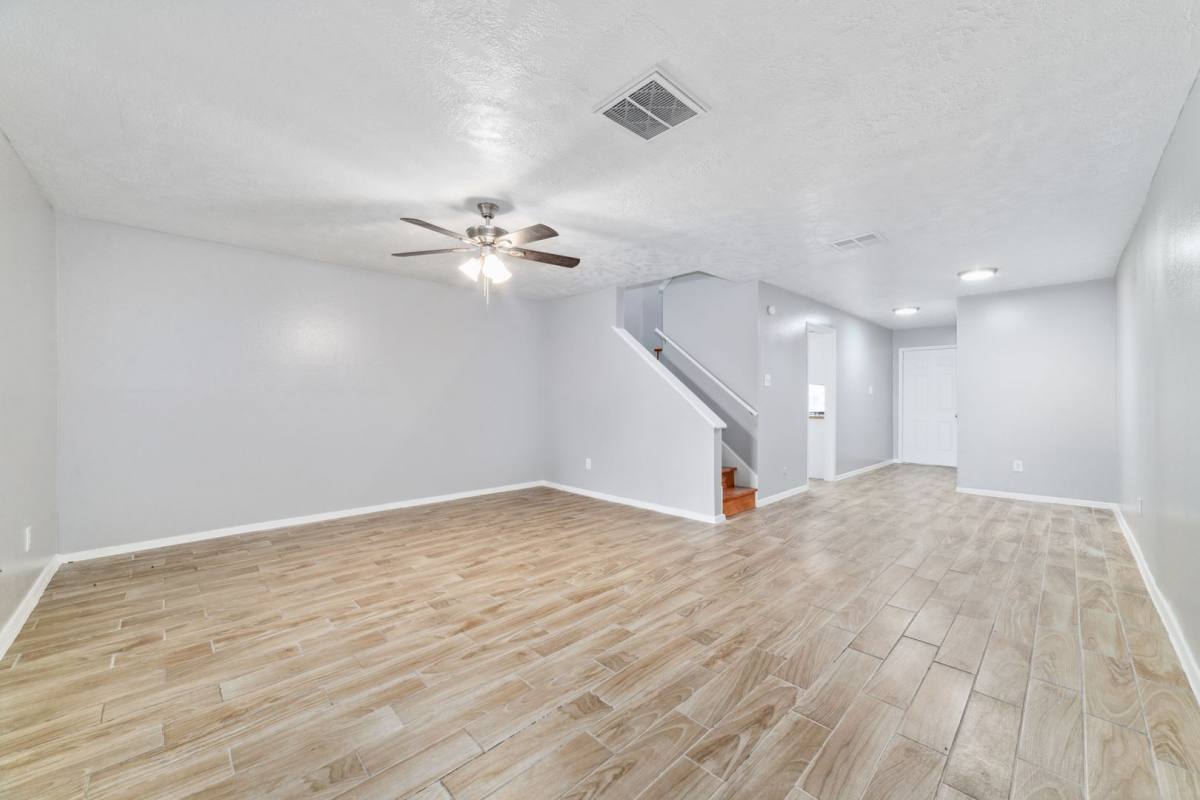 Townhouse for rent at 353 Audrey Lane, Houston, TX 77015