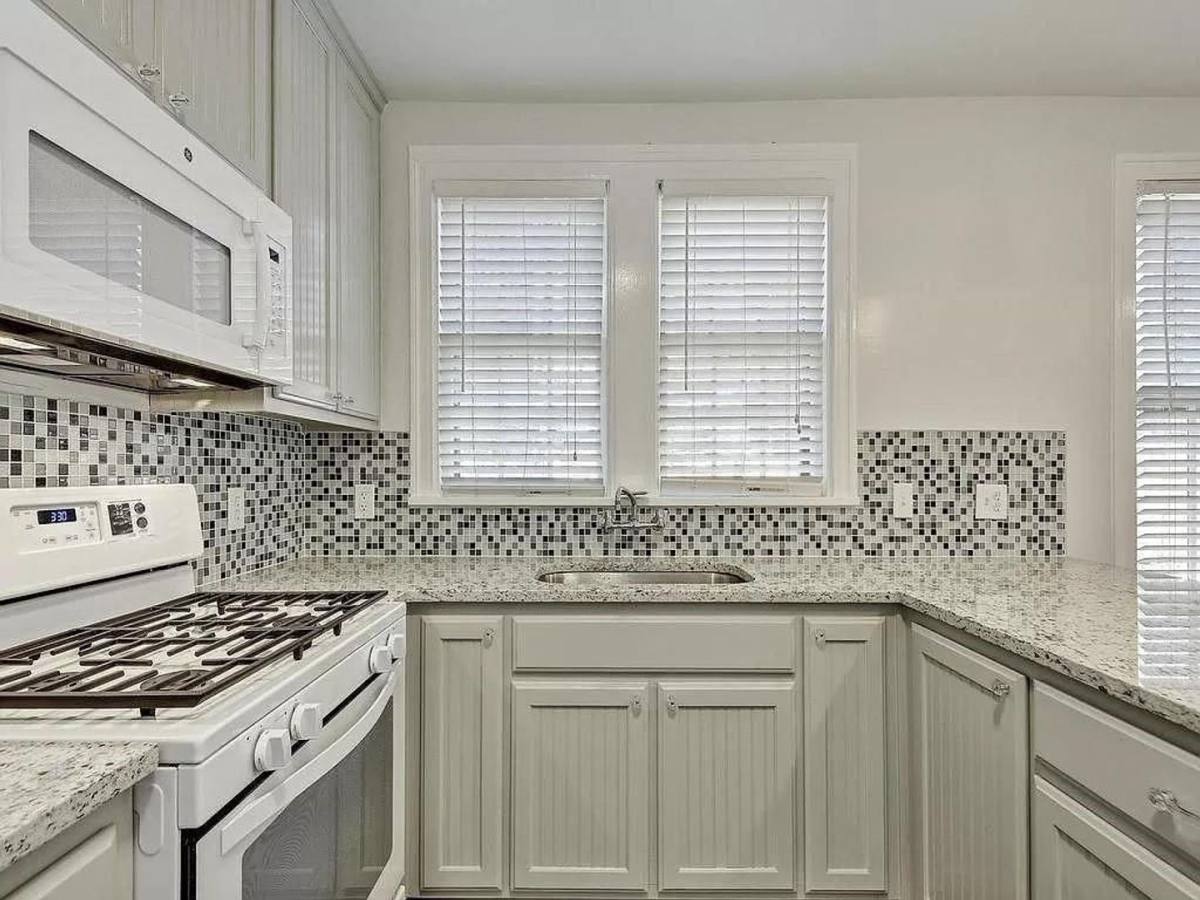 Townhouse for rent at 3202 Beanna St, Austin, TX 78705