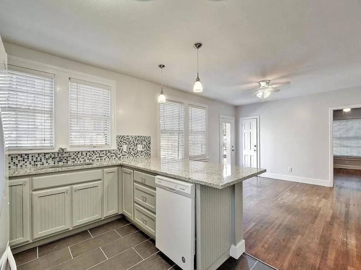 Townhouse for rent at 3202 Beanna St, Austin, TX 78705