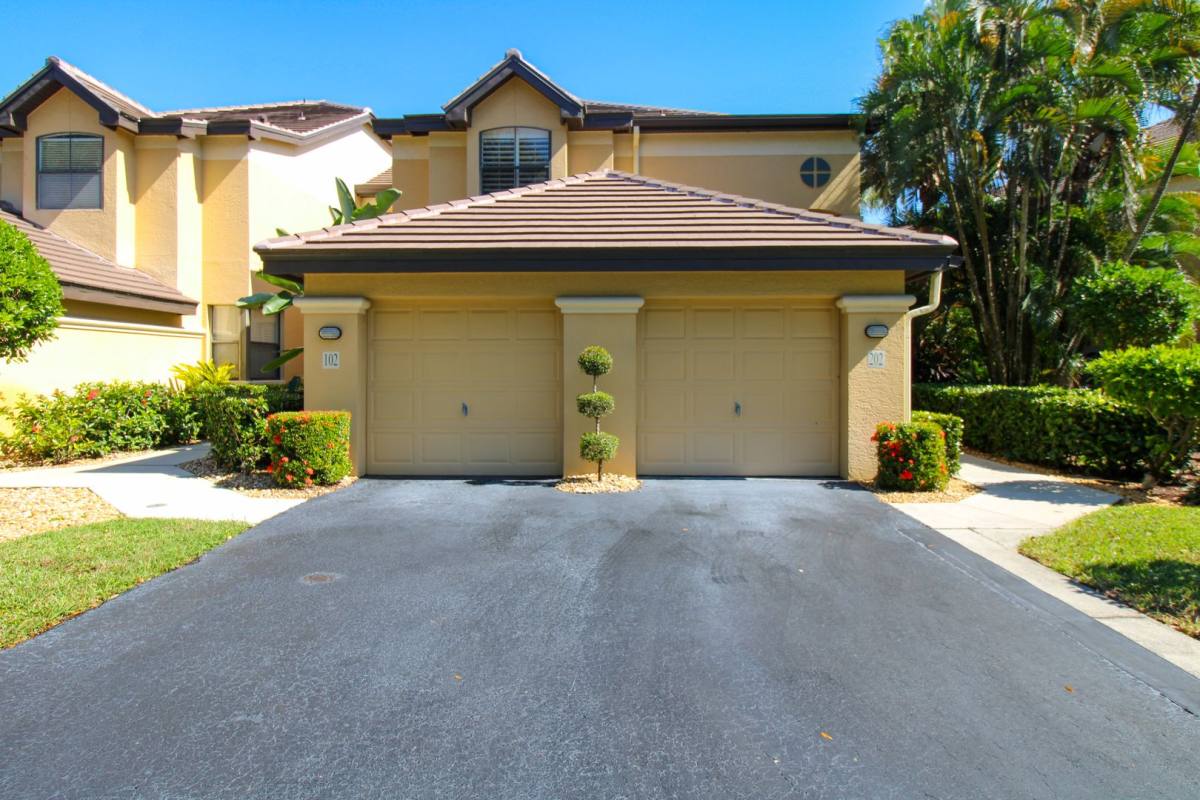 House for rent at 172 Vintage Circle, Naples, FL 34119