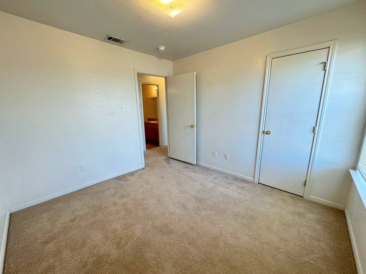 Apartment for rent at 408 W St John Ave, Nolanville, TX 76559