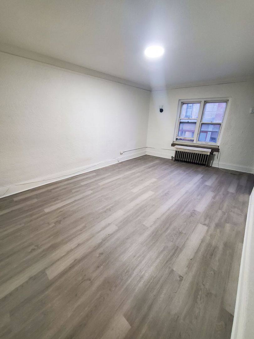 Apartment for rent at 614 6th St, Racine, WI 53403