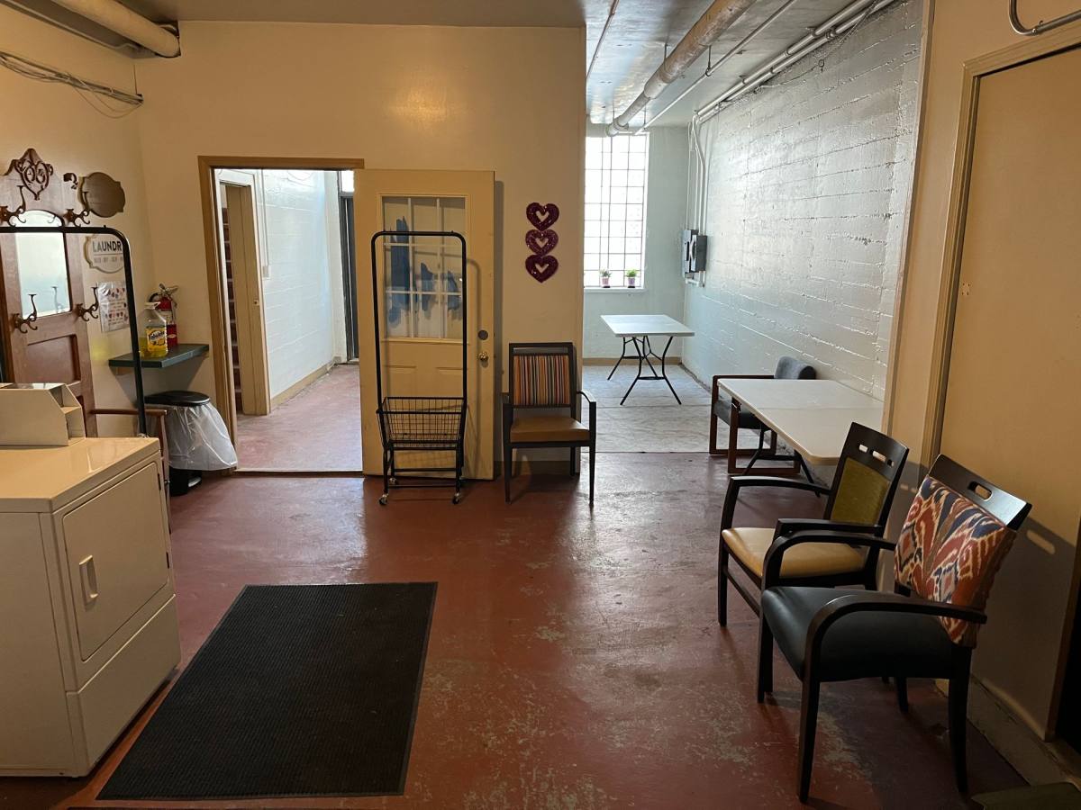 Apartment for rent at 614 6th St, Racine, WI 53403