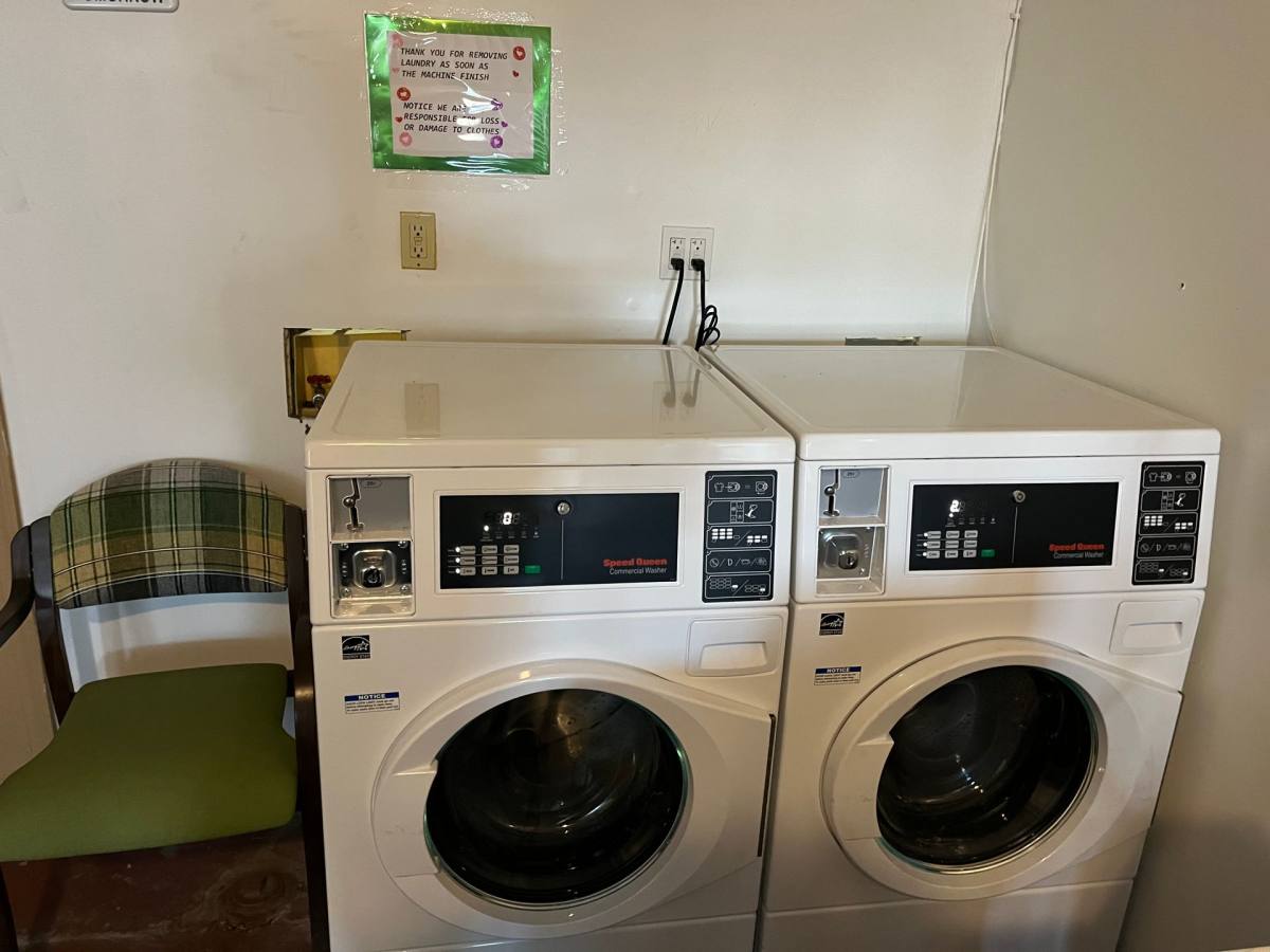Apartment for rent at 614 6th St, Racine, WI 53403