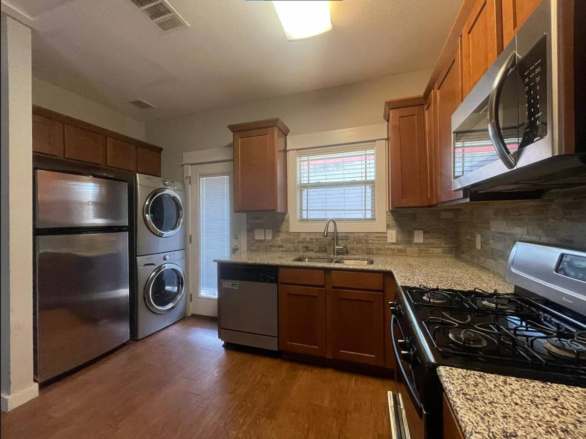 Townhouse for rent at 706 W N Loop, Austin, TX 78751