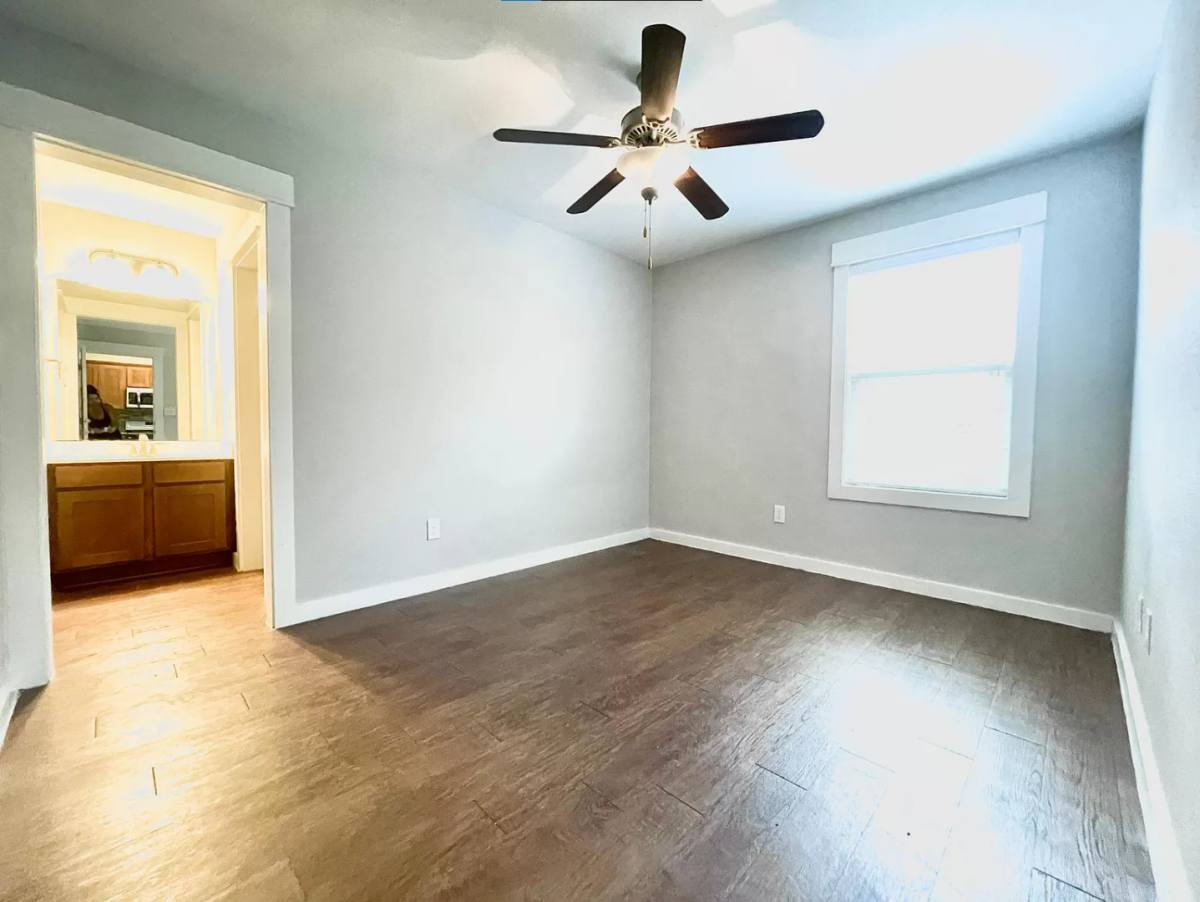 Townhouse for rent at 706 W N Loop, Austin, TX 78751
