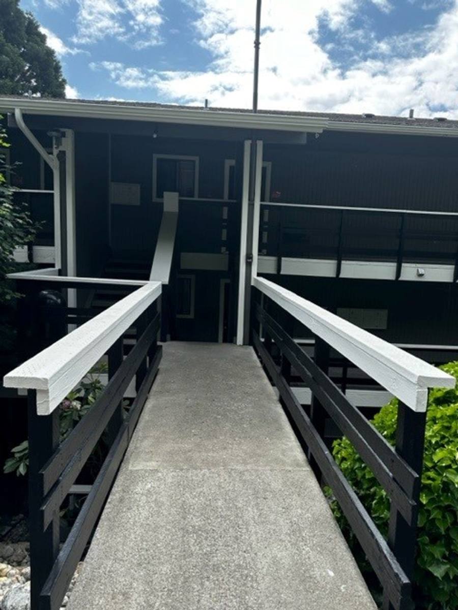 Apartment for rent at 8920 Redmond Woodinville Rd NE, Redmond, WA 98052