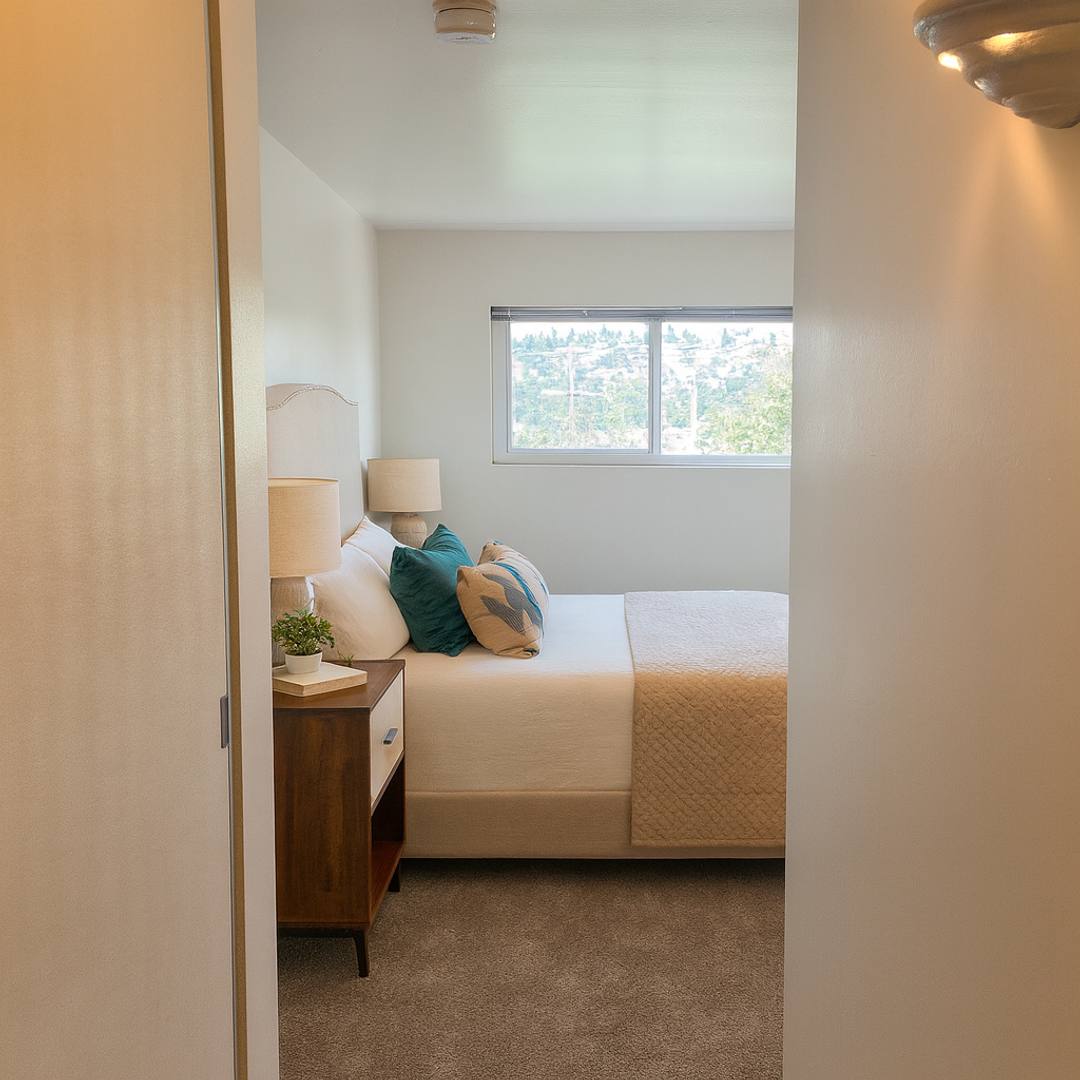 Apartment for rent at 2500 Gilman Dr W, Seattle, WA 98119