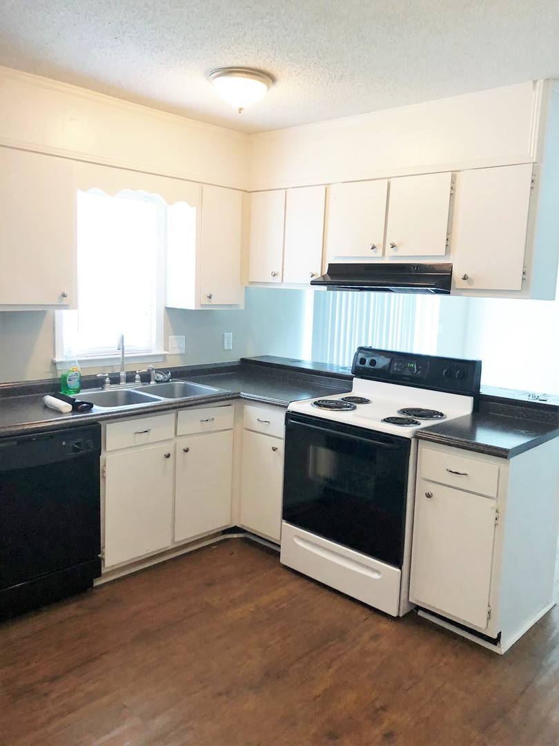 Apartment for rent at 604 Georgia Ave, Statesboro, GA 30458