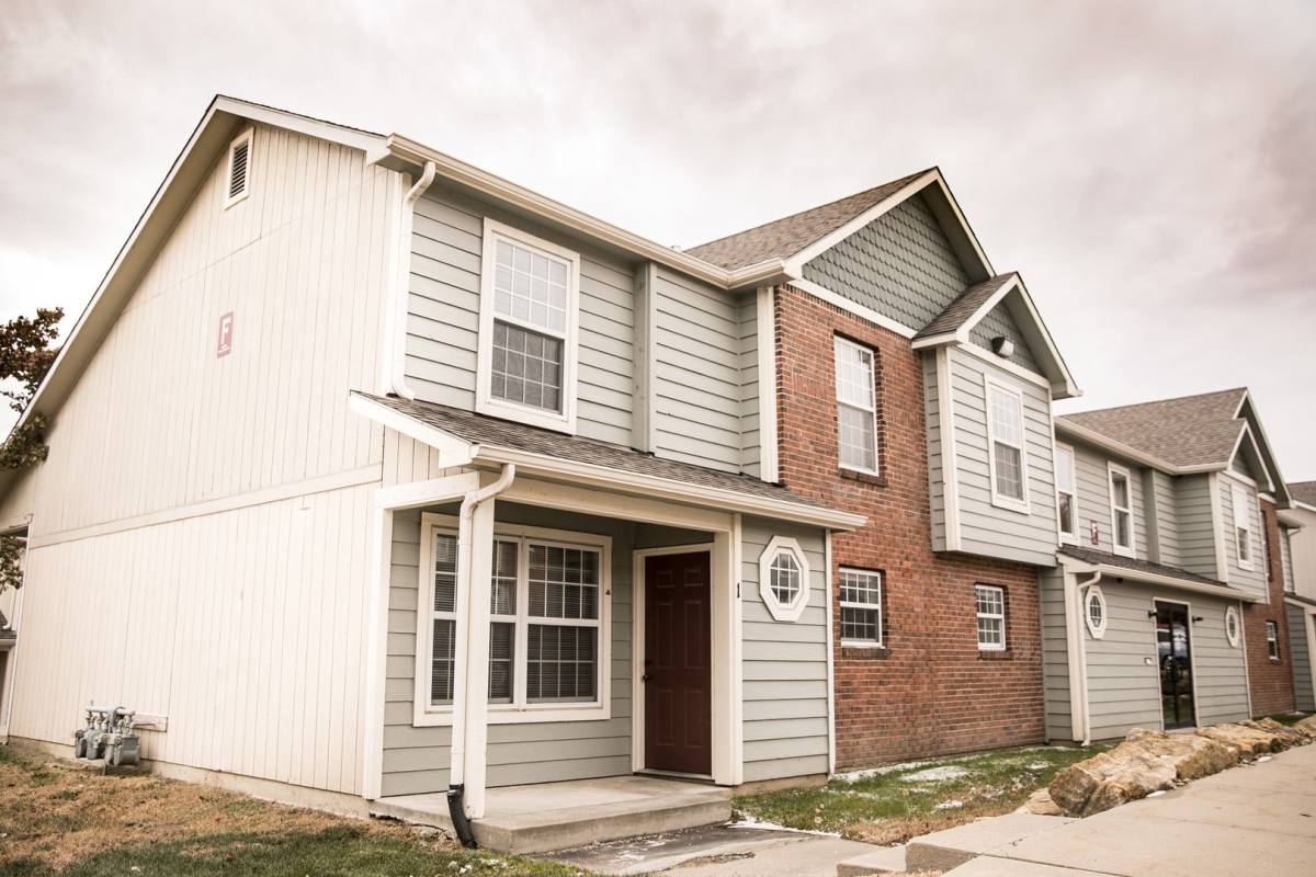 Townhouse for rent at 4501 Wimbledon Dr, Lawrence, KS 66047