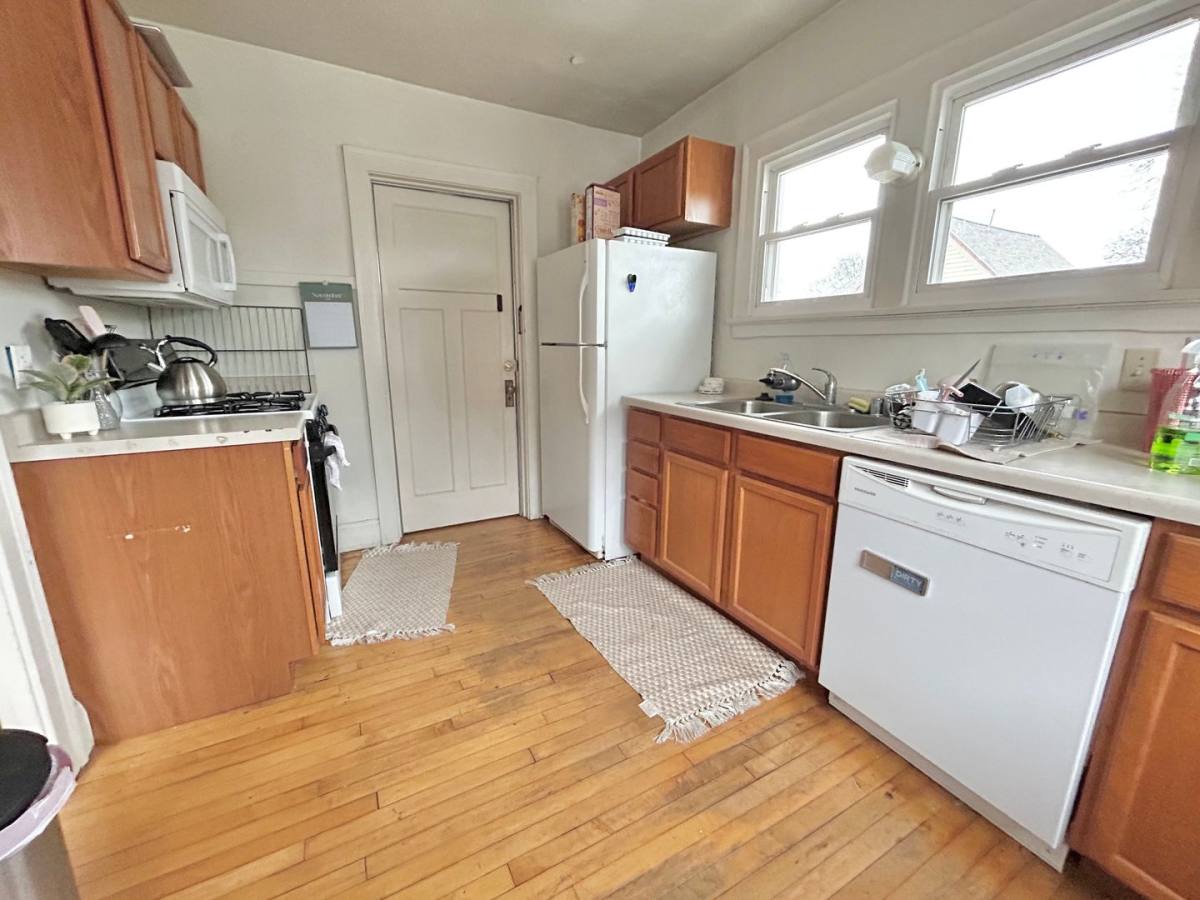 Apartment for rent at 2004-2006 University Ave, Madison, WI 53726