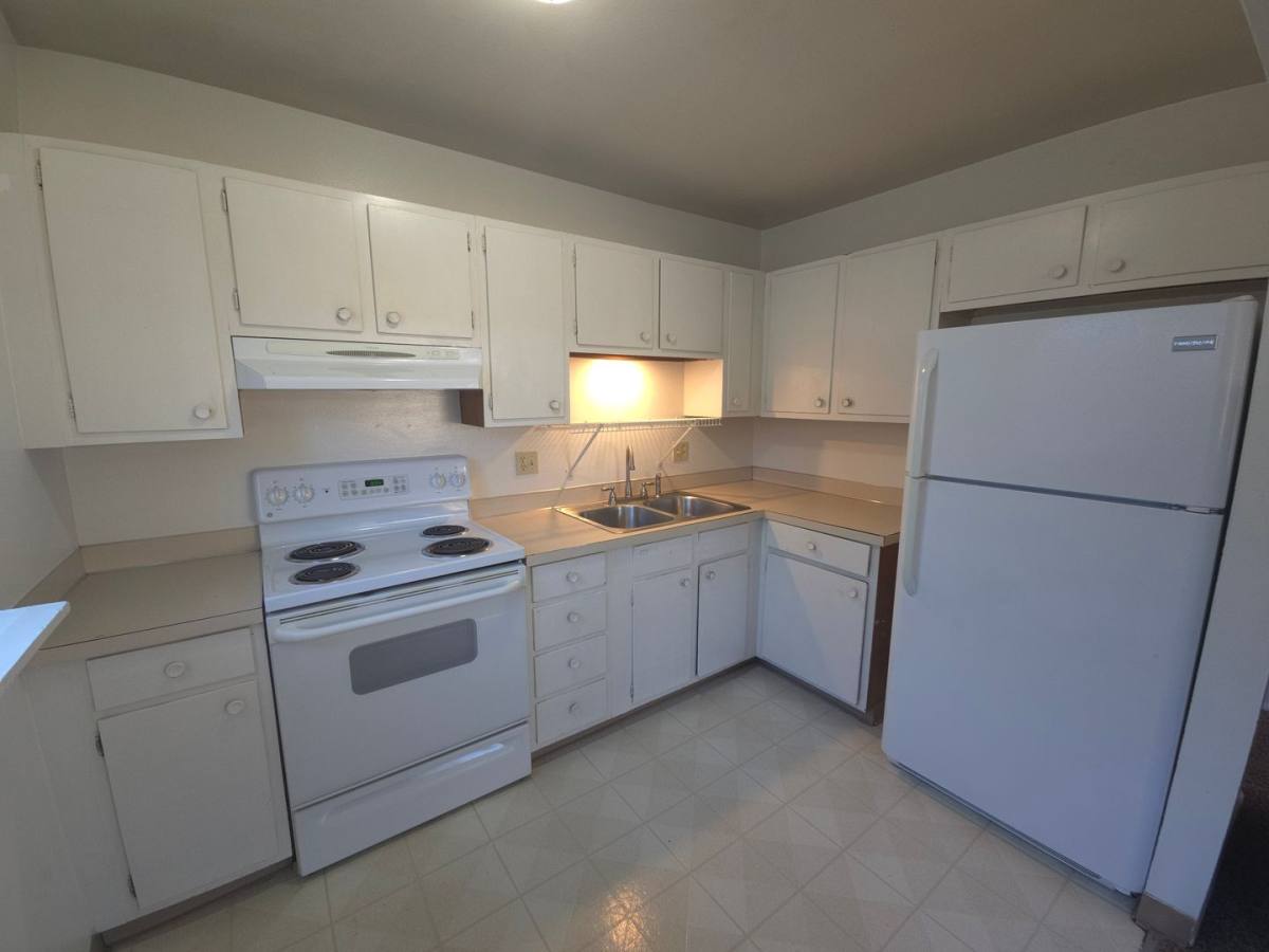 Apartment for rent at 3050 Madison Ave, Boulder, CO 80303