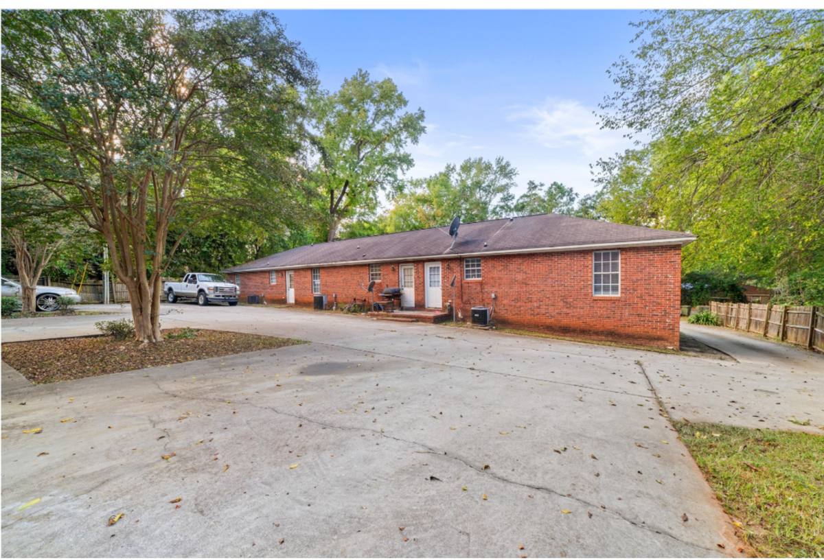 Apartment for rent at 940-960 Waring St, Orangeburg, SC 29115