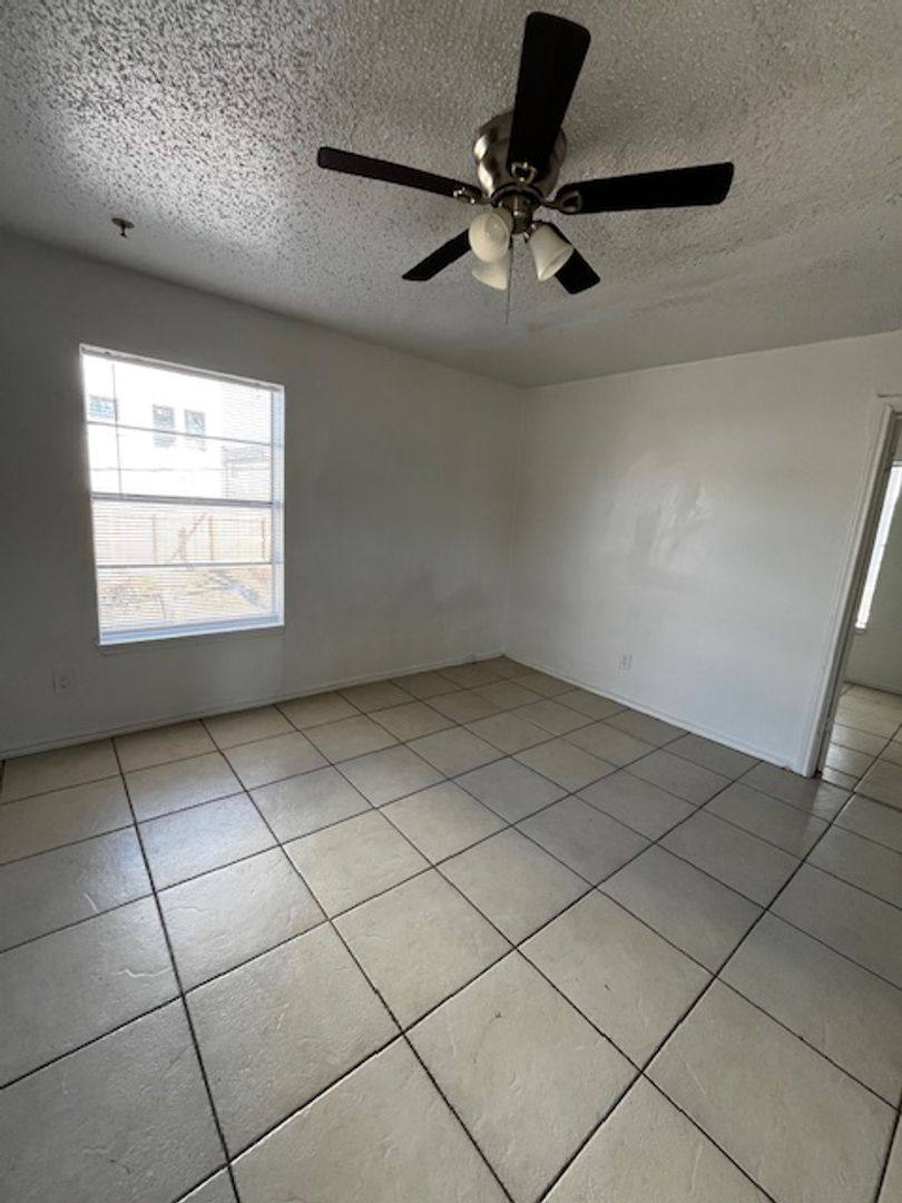 Apartment for rent at 1422-1428 Bennett Ave, Dallas, TX 75206