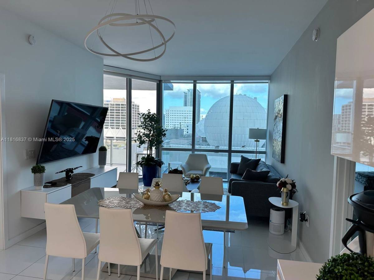 Apartment for rent at 851 NE 1st Ave #1108, Miami, FL 33132