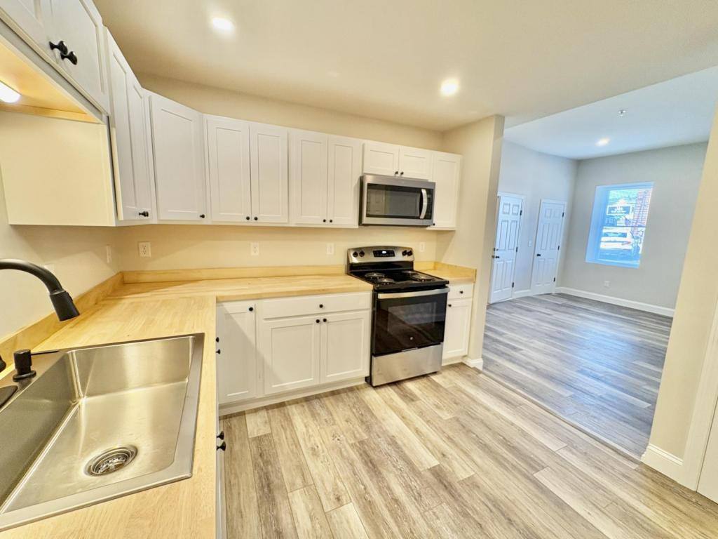 37 Cottage St #A, Sanford, ME 04073