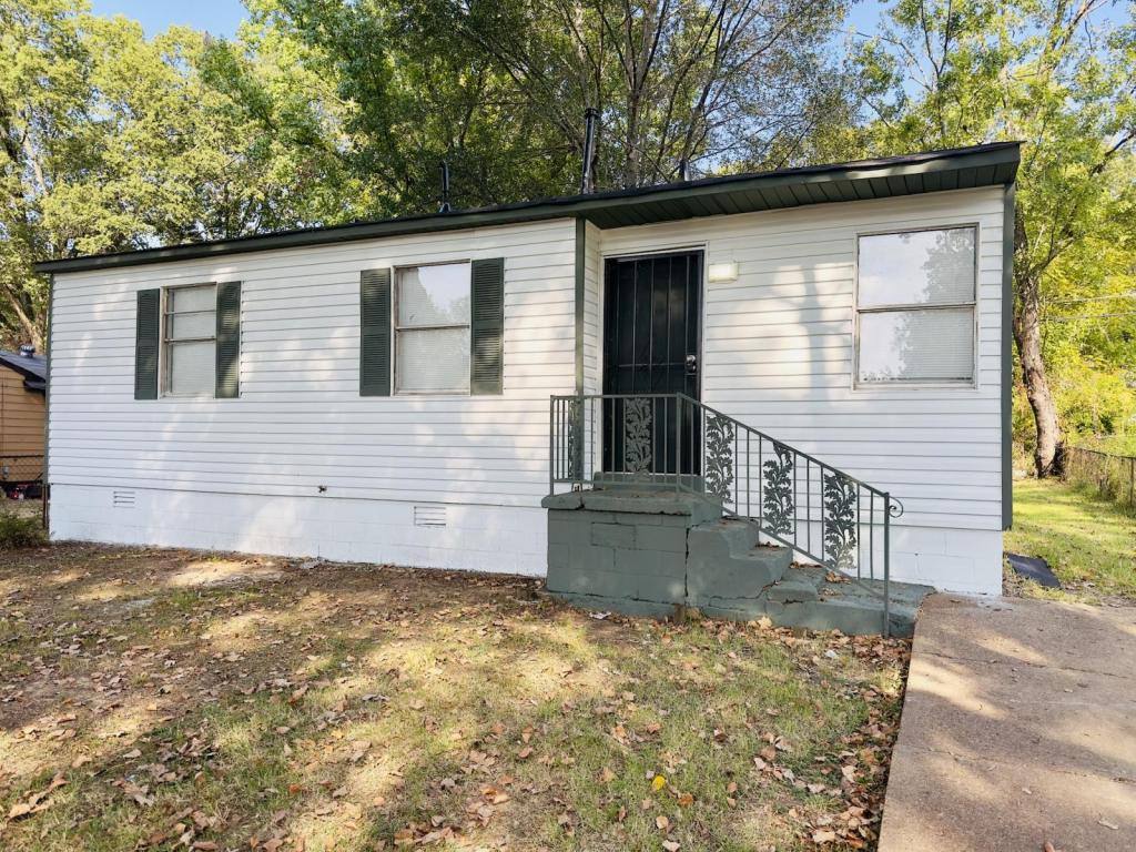 4456 Beacon Hills Dr, Memphis, TN 38127