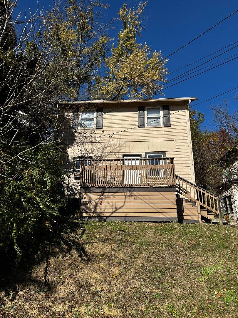136 Lorentz Ave #16, Morgantown, WV 26505 - House For Rent