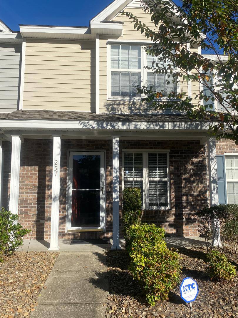 257 Seabert Rd, Myrtle Beach, SC 29579 - Townhouse For Rent
