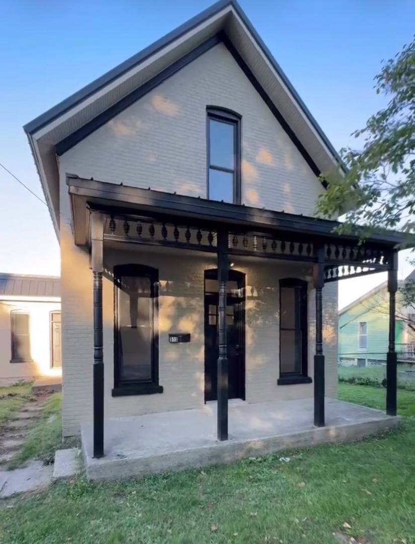 513 N 5th St, Goshen, IN 46528 - Apartment For Rent