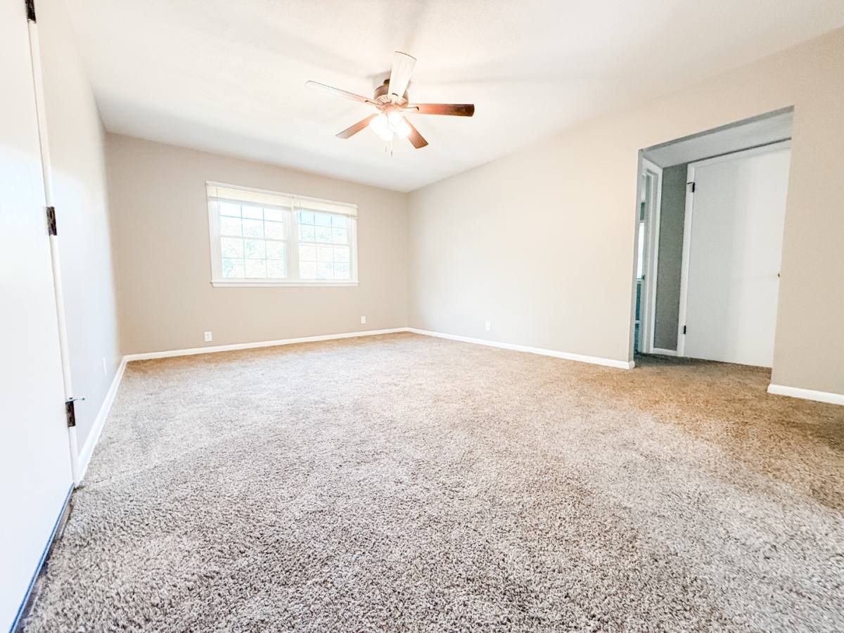 3221 Woolworth Ave #6, Omaha, NE 68105 - Apartment For Rent