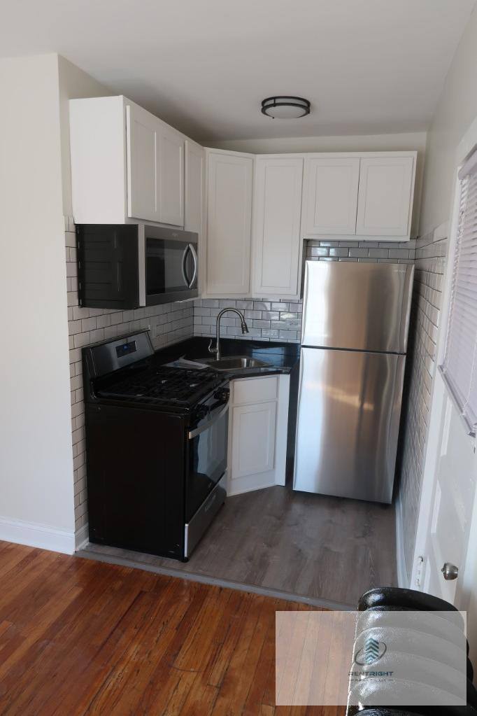 1700-1710 W Albion #3N, Chicago, IL 60626