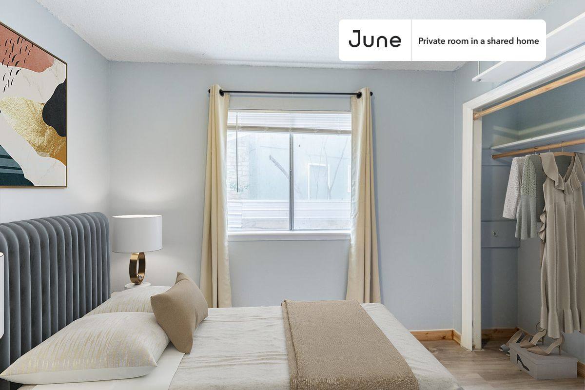 5402 Brompton Circle #B, Austin, TX 78745 - Apartment For Rent