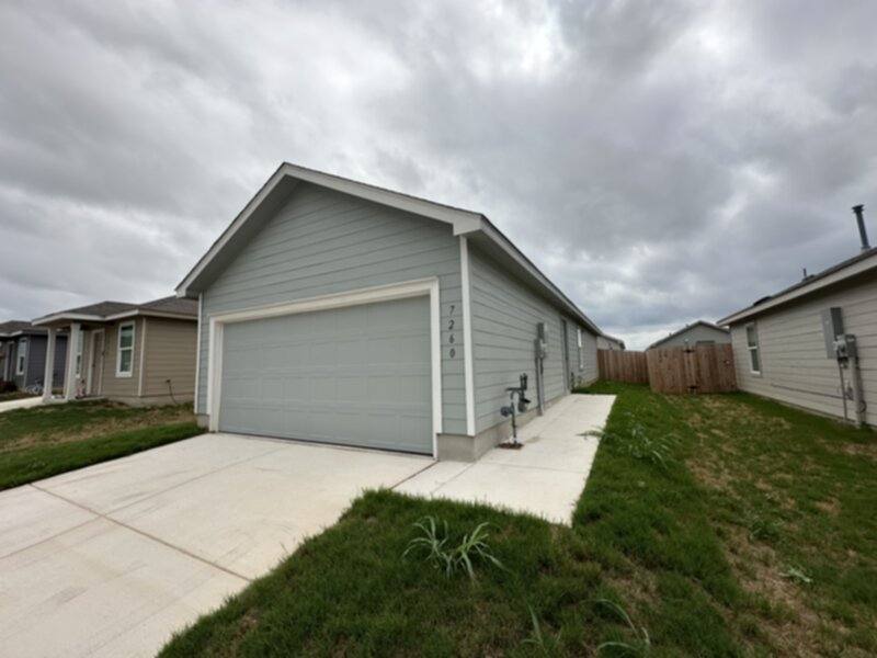 7260 Pasture Run, San Antonio, TX 78252 - House For Rent