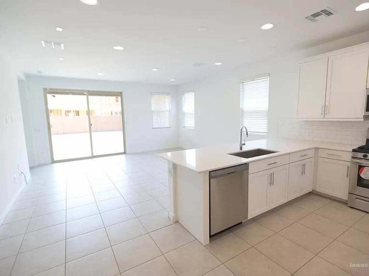 House for rent at 9331 W Glenrosa Ave, Phoenix, AZ 85037