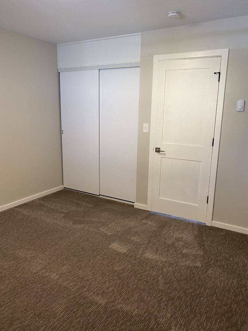 Apartment for rent at 500 W Mercer St, Seattle, WA 98119