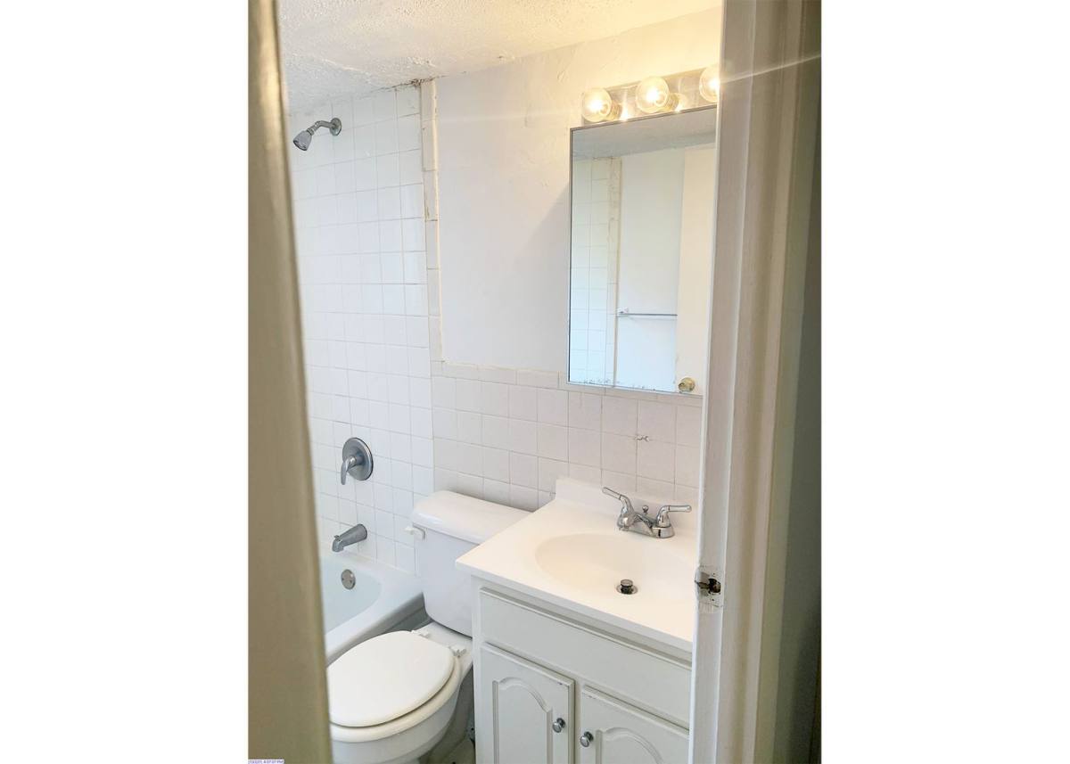 Apartment for rent at 3245 Bishop St, Cincinnati, OH 45220